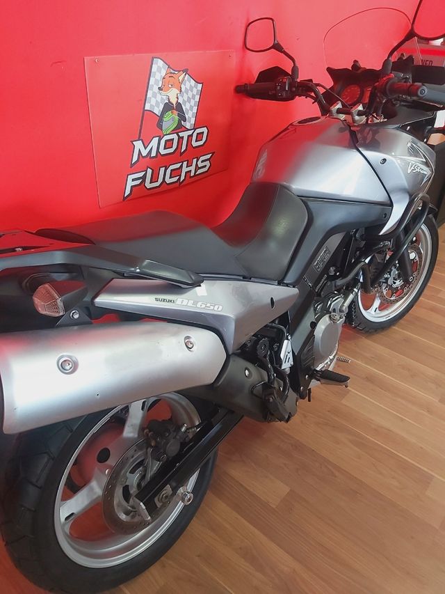SUZUKI VSTROM 650