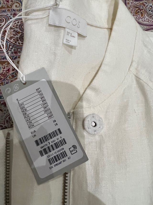 Cazadora/ chaqueta lino. Talla mas que una S.