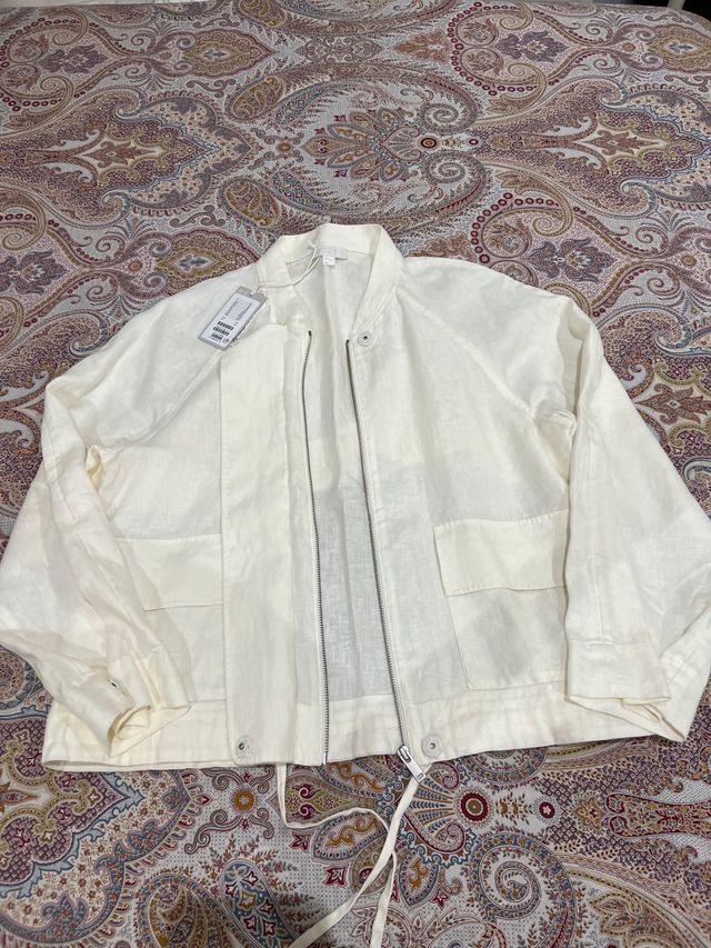 Cazadora/ chaqueta lino. Talla mas que una S.