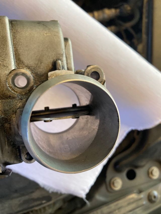 Caja mariposa para varios modelos compatibles