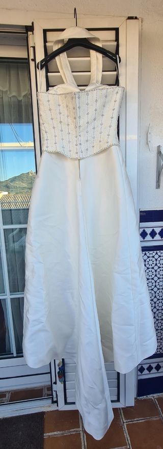 Magnífico vestido de novia 