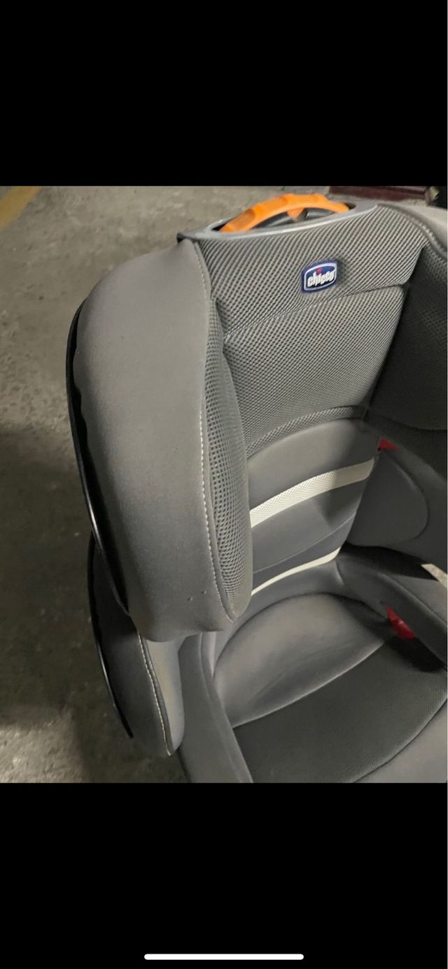 SILLA COCHE CHICCO CON ISOFIX + ALZADOR