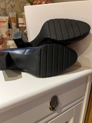 Zapatos azul marino de hispanitas 