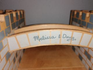 Castillo de madera "Melissa & Doug" 