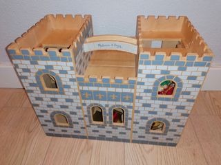 Castillo de madera "Melissa & Doug" 