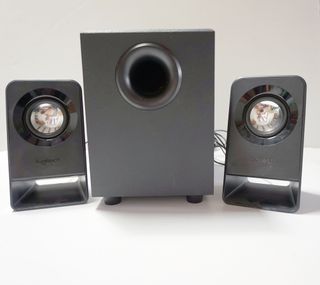 ALTAVOCES 2.1 PARA PC, MÓVILES MARCA LOGITECH 