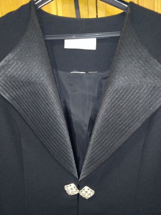 Traje chaqueta y falda