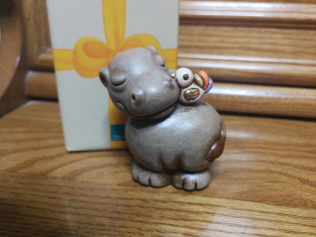 ippopotamo con uccellino thun