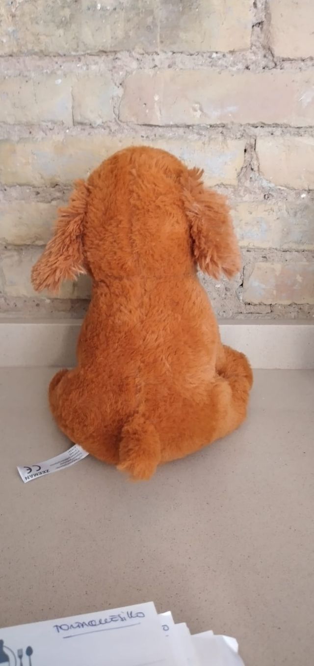 Perro de peluche