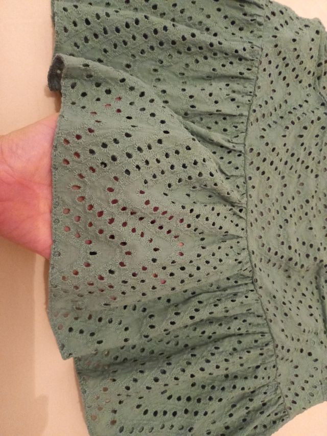 Top volantes verde Moutaki