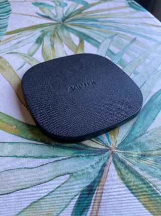 Cargador Inalámbrico Rápido, AGPTEK Qi, 15W