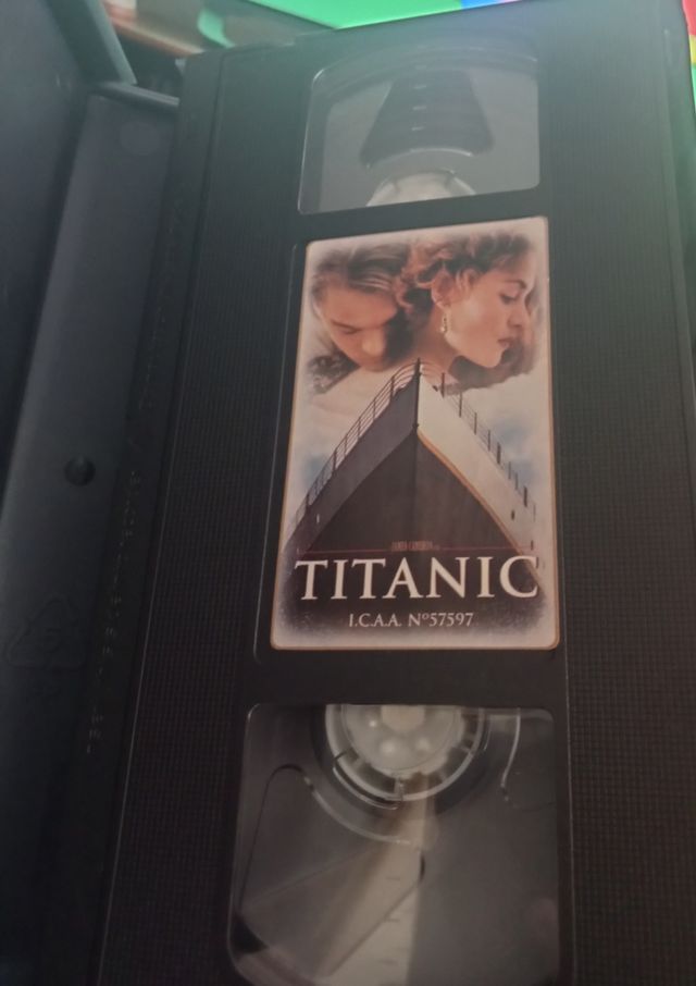 Película VHS TITANIC
