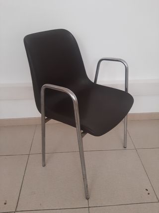 Silla Polivalente Plástico Negra. Ref AP18