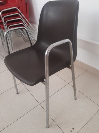 Silla Polivalente Plástico Negra. Ref AP18