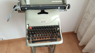 MAQUINA DE ESCRIBIR