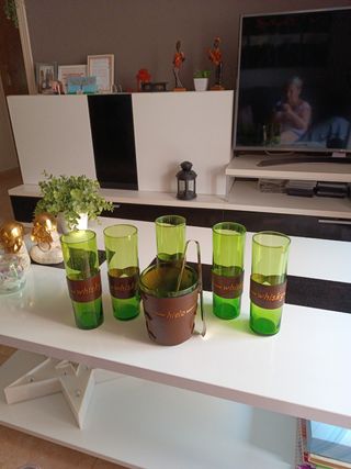Juego vasos con cubitera
