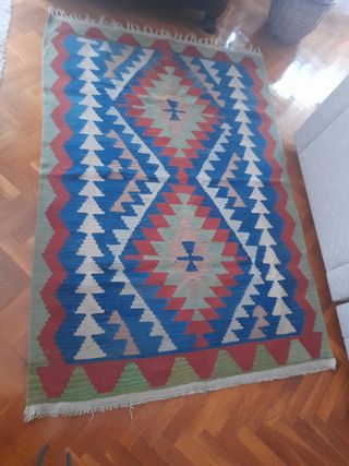 Alfombra Kilim turca.