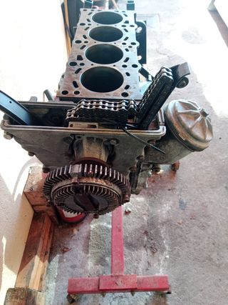 Pistones,bielas,cigueñal.. despiece BMW e30 318is