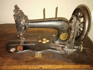 Maquina de coser antigua GN&cc