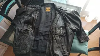 chaqueta vieja de piel