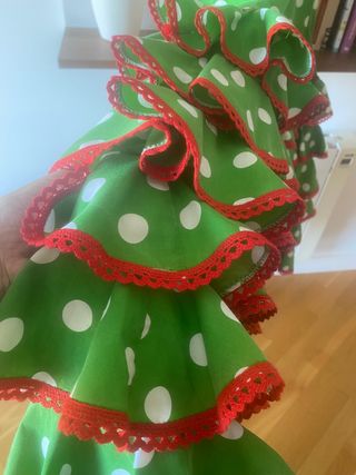 Vestido de Sevillana, verde oliva. T 10-13 años