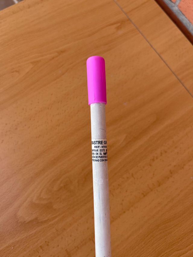 JUGUETE PALO CON RUDAS, JUEGO DE ARRASTRE