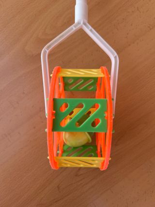 JUGUETE PALO CON RUDAS, JUEGO DE ARRASTRE