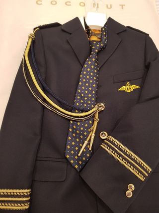 Traje de comunión niño talla 9/10.