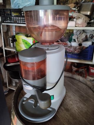 Cafetera, molinillo,toda hostelería