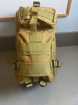 mochila + riñonera + llavero