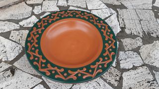 Vassoio in terracotta decorato