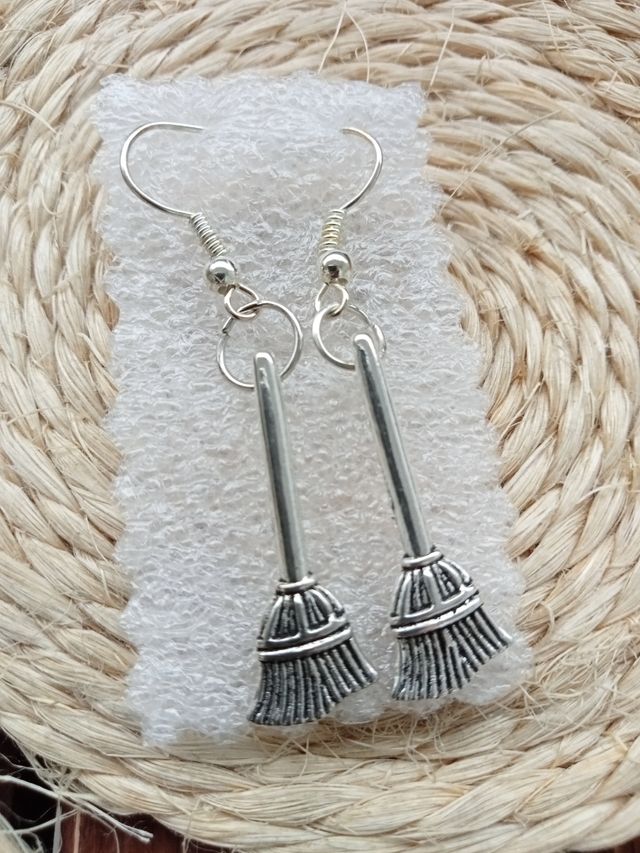 Pendientes 🧹🧹 Brujilla NUEVOS