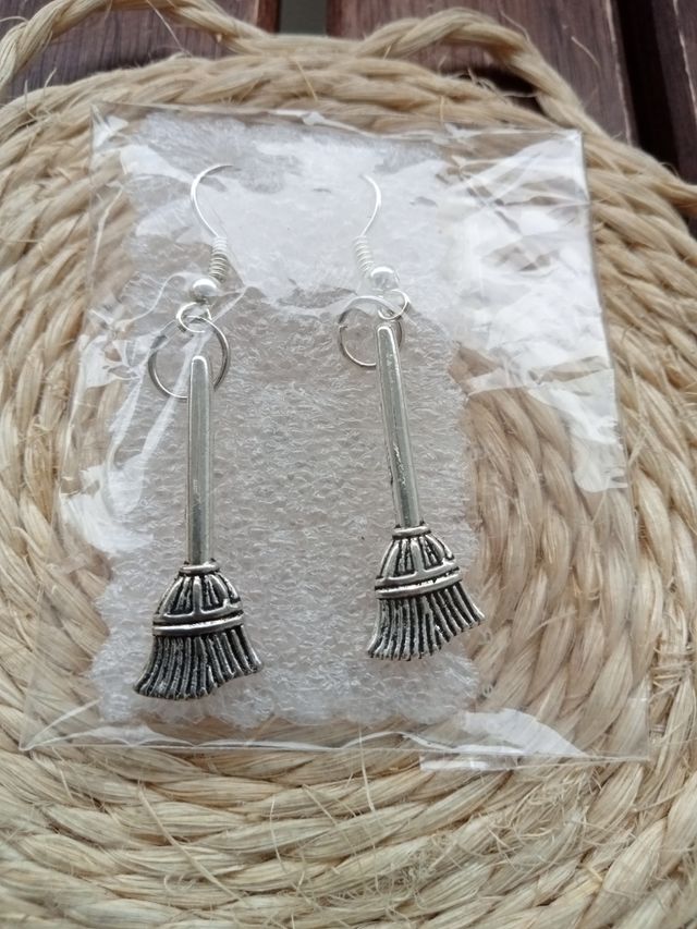 Pendientes 🧹🧹 Brujilla NUEVOS
