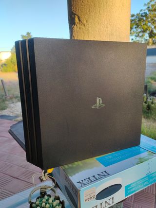 PS4 PRO 1TB V11.00