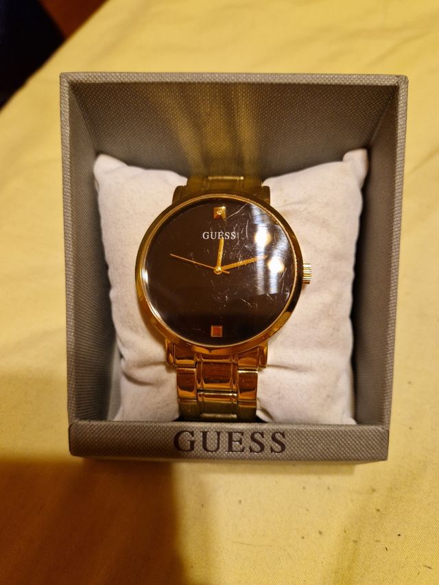 reloj marca Guess