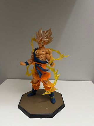 Figura de Goku Ssj 1
