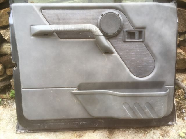 Puerta izquierda discovery 300 tdi