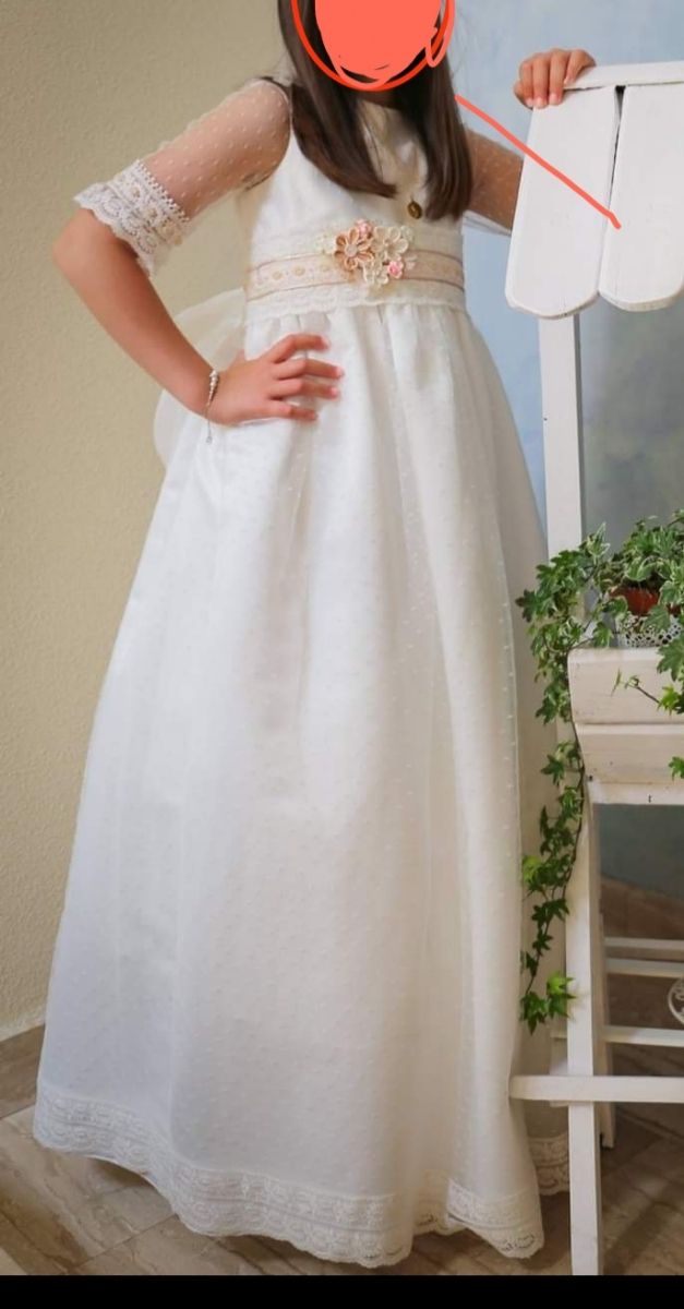 Vestido de comunión hecho a mano diseño exclusivo