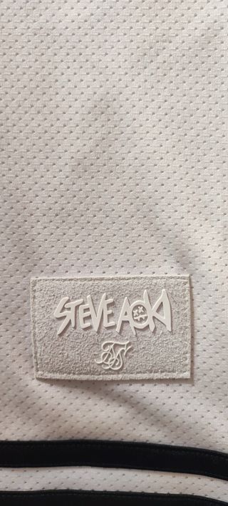 Camiseta marca Siksilk por Steve Aoki ed. limit. M