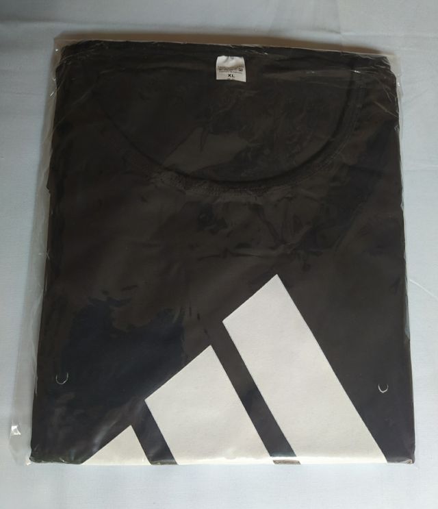 Camiseta Adidas Nueva