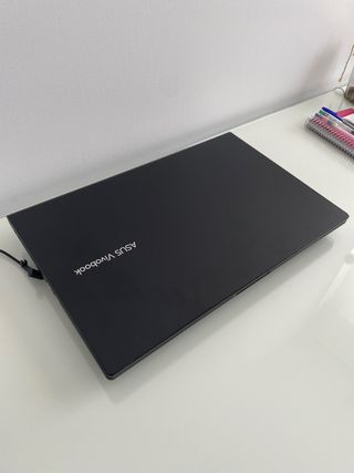Portátil Asus Vivobook