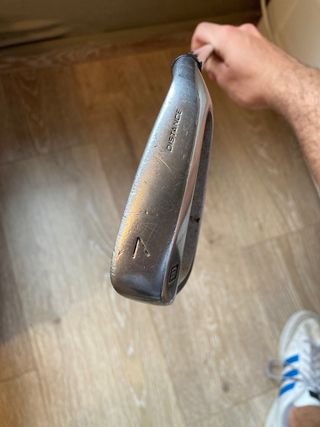 Hierros Wilson Deep Red II Distance