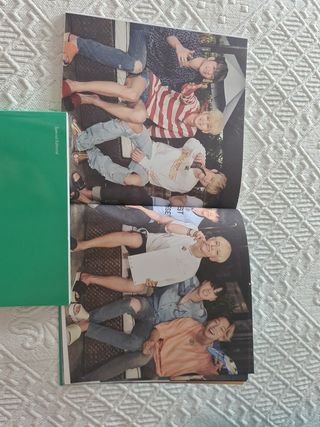 IKON Summertime Season in Bali. 14 PHOTOCARDS