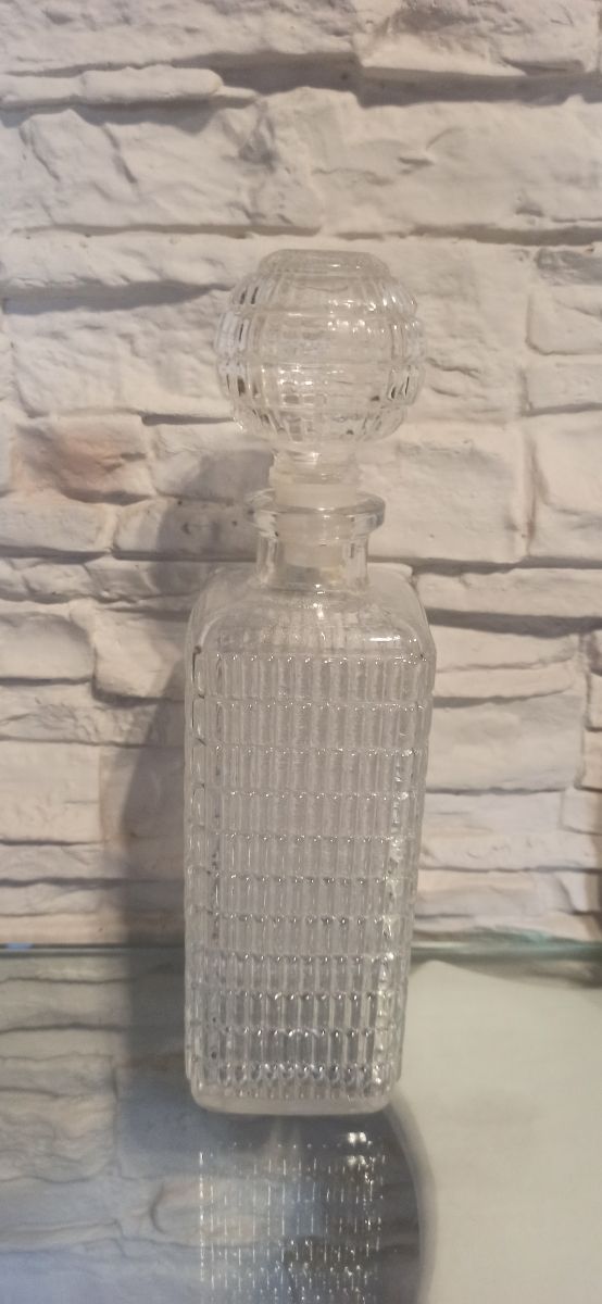 LICORERA DE CRISTAL VINTAGE