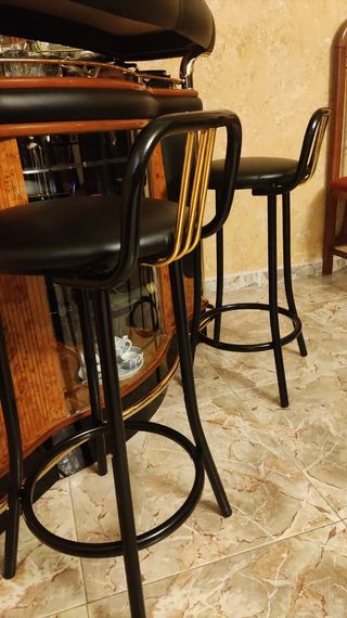 Barra de bar/Mueble bar con taburetes