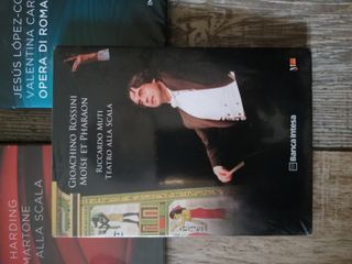 8 CD nuovi musica classica Chiusi mai aperti.