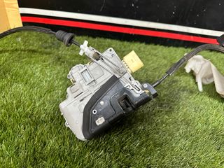 CAJA-CIERRE-MOTO VOLKSWAGEN PASSAT 3C2 2006