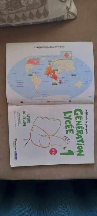 Libro de francés 1 Bachillerato Santillana