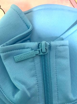 Chaqueta adidas