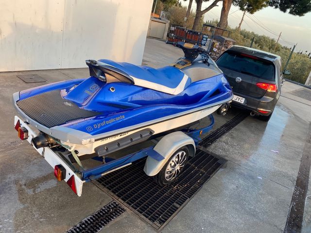 Moto de agua triplaza Yamaha vx 110cv 2018